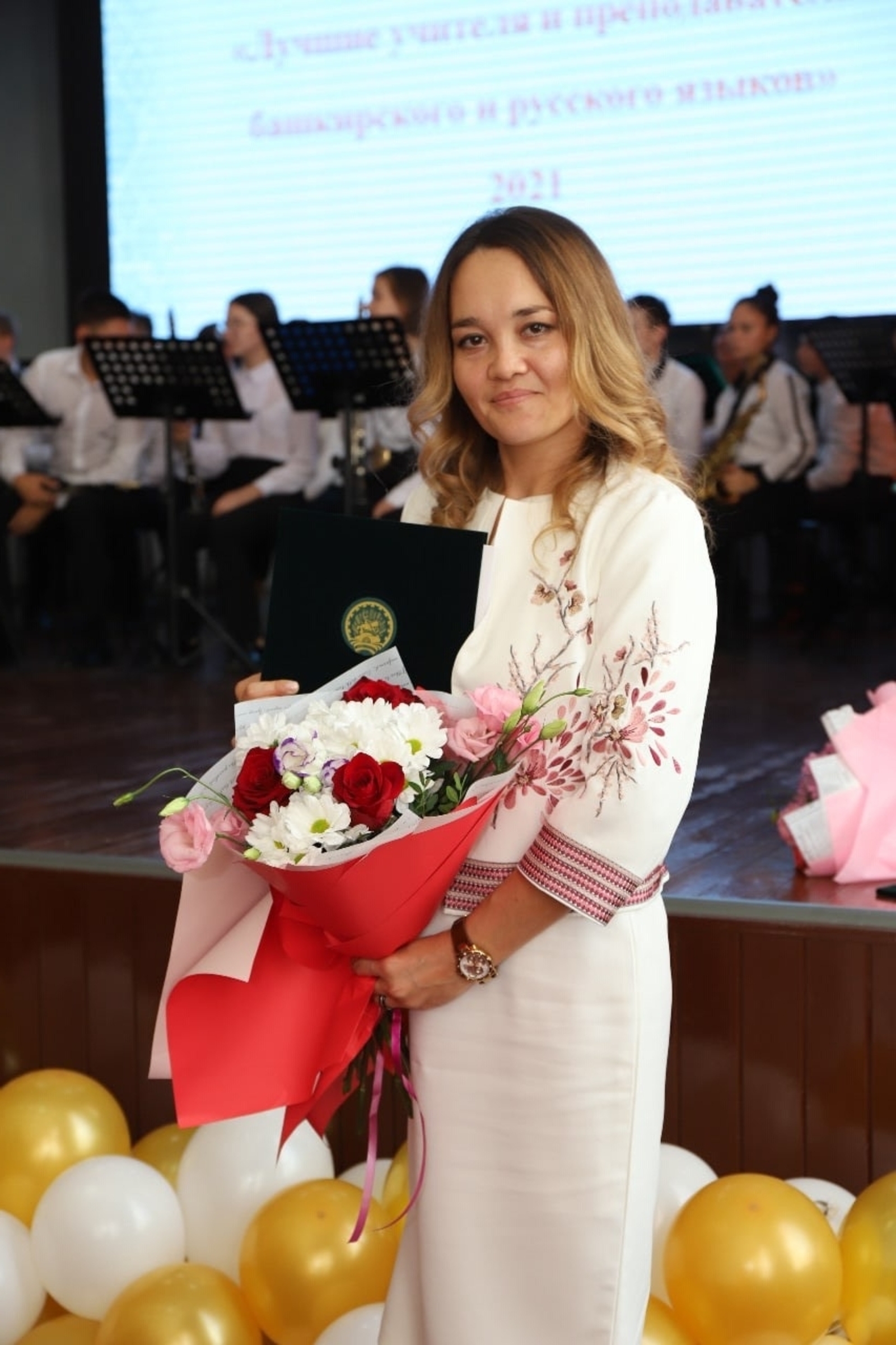 Күркәм кешенең эше лә, булмышы ла күркәм