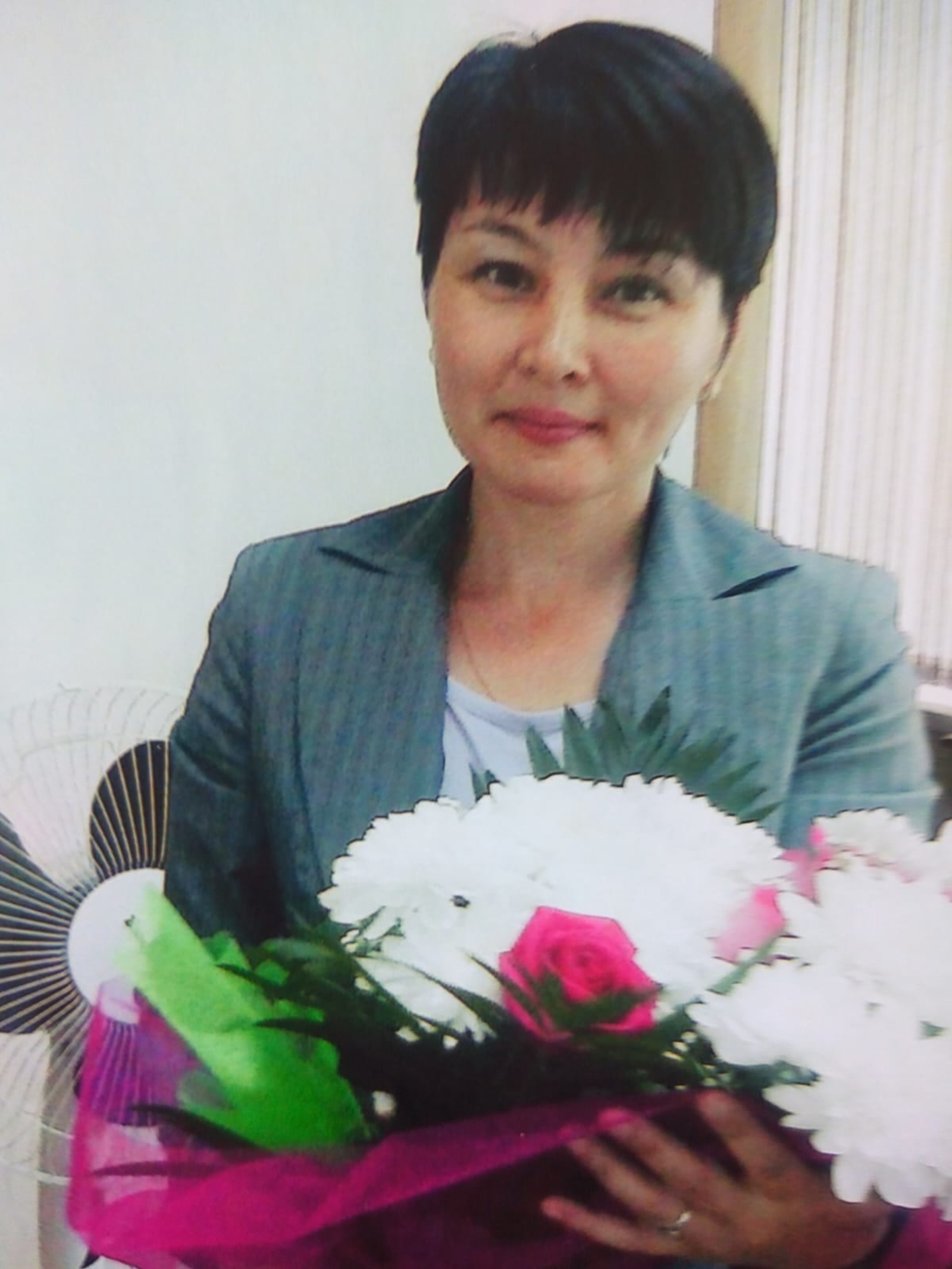 Балаларға ҡояш йылыһын өләшә ул