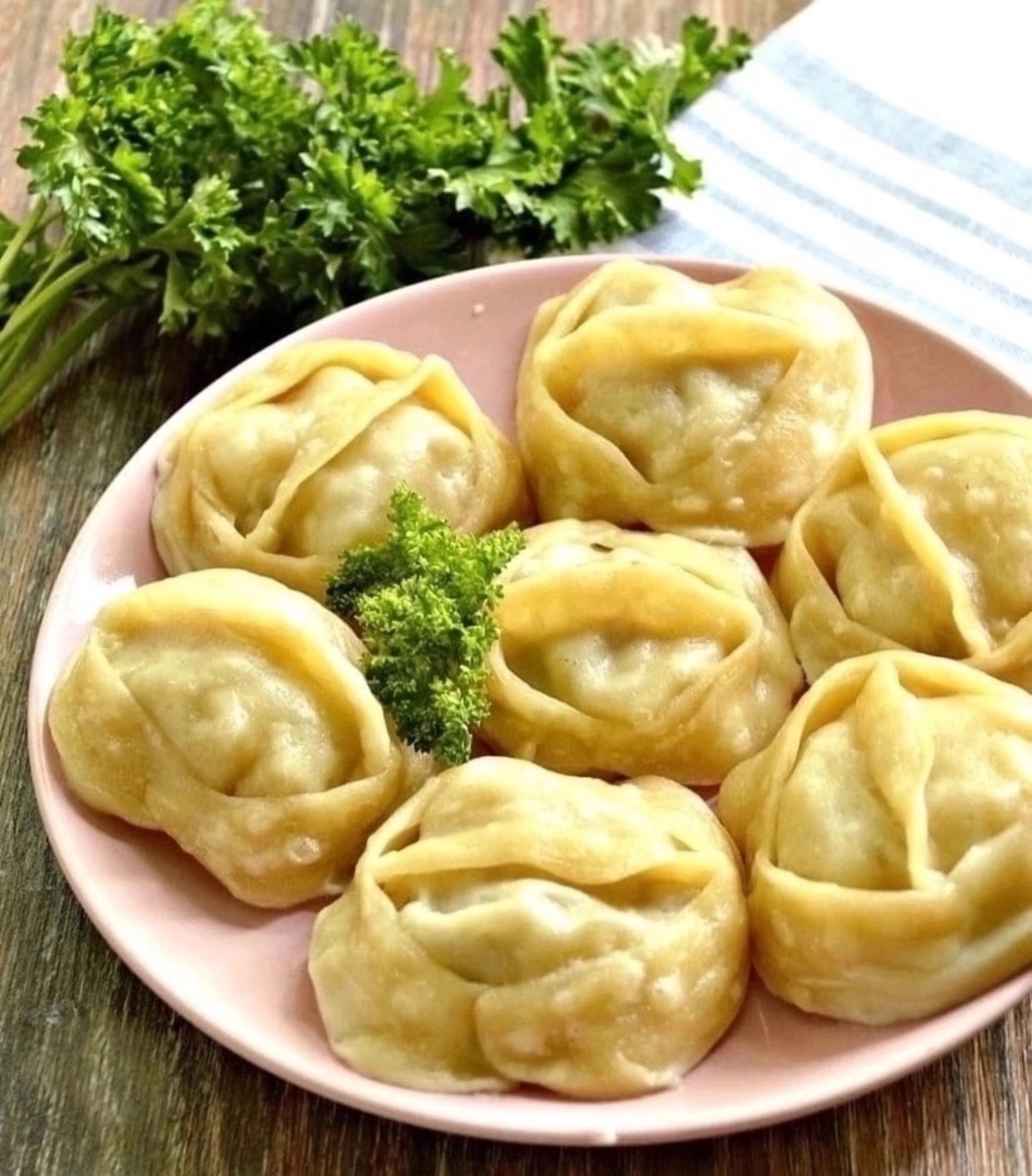 Манты, билмән, чебурек өсөн бик шәп ҡамыр