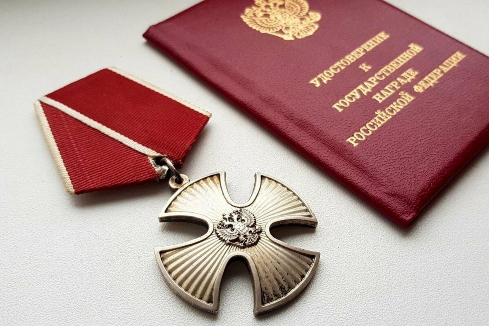 Путин посмертно наградил орденом Мужества погибшего 9 сентября в Сирии подполковника