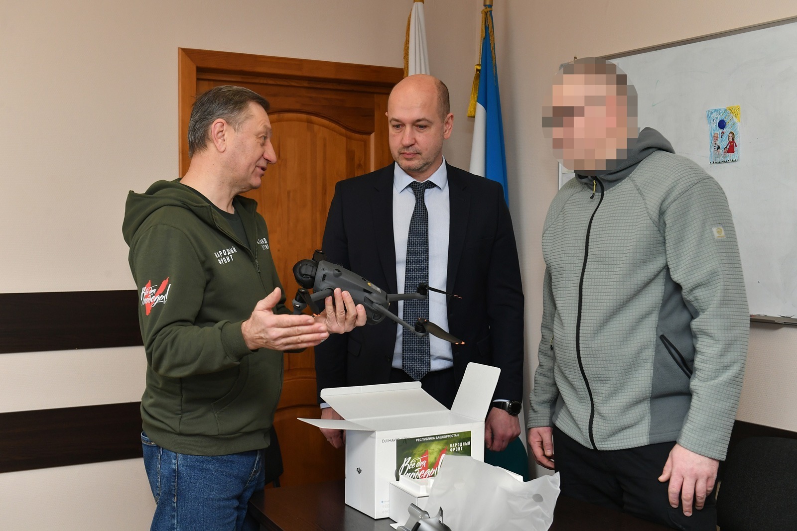 Журналисты передали квадрокоптер и тепловизор коллеге на СВО