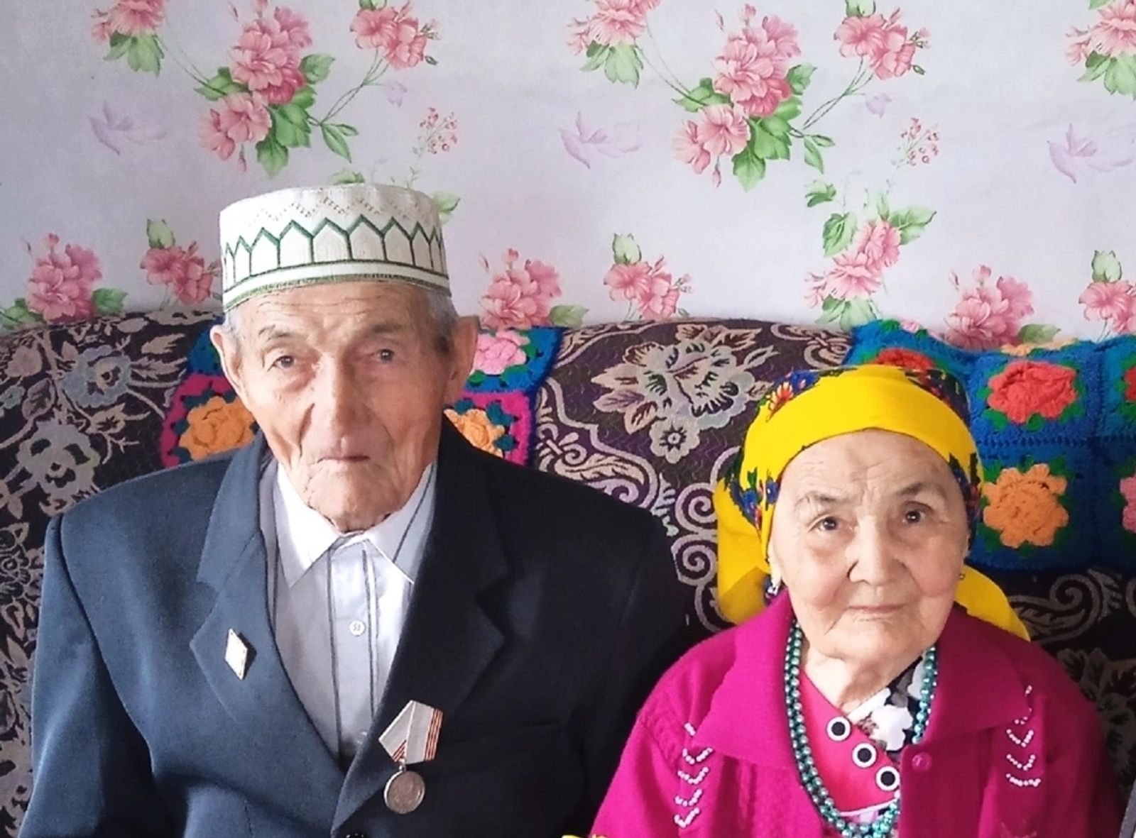 Абруйлы уҡытыусы 90 йәшен билдәләне